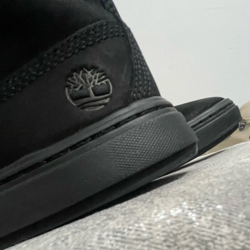 Timberland Women’s Size 5.5 / EU 36)W Black Nubuck Lace-Up Boots (/Box(B44)✨✨
